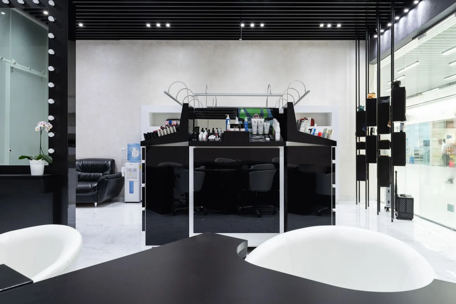 Barbershop Karlín — prostředí